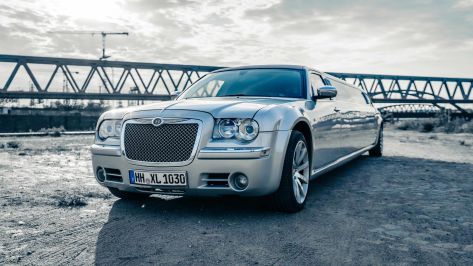 Limousine Transfer (Max 8 Pax)