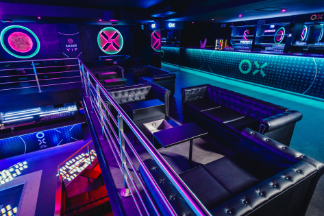 OX Club With Table And Prepaid Consumption In The Gold Zone