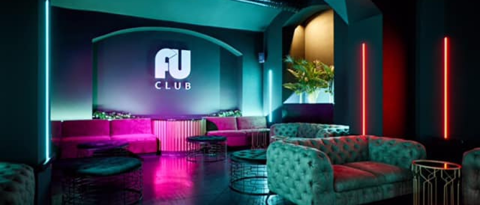 Praha Natt på FU Club med bord image 1