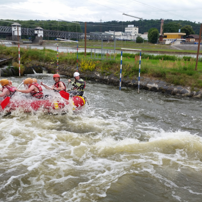 white-water-extreme-rafting-prague-3.jpg image 2