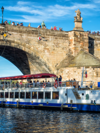 Elvecruise med lunsj/middag Praha