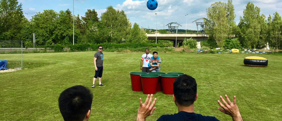 Praha Gigantisk beer pong image 1