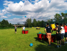 Praha Gigantisk beer pong image 3