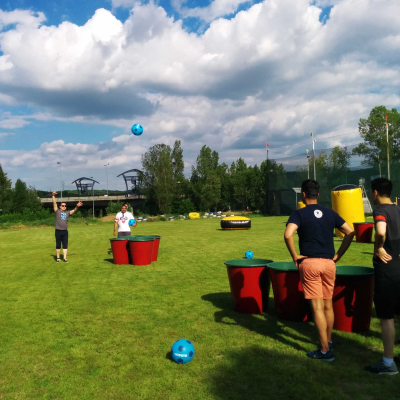 1UjonSHkSgYUe76YkAblcK-giant-beer-pong-prague-6.jpg image 3