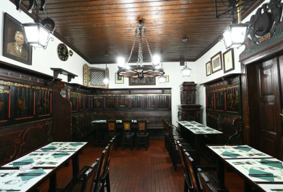 Praha Gulasjmiddag på mikrobryggeri image 3