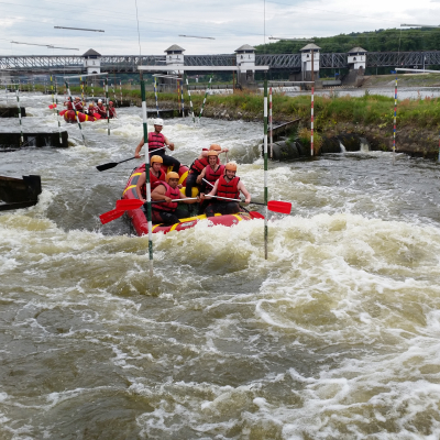 white-water-extreme-rafting-prague-2.jpg image 1