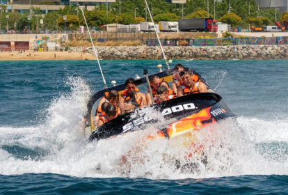 Barcelona Tur med Jetbåt image 2