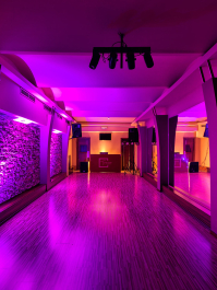 Lesbeshow med mat og drikke Praha