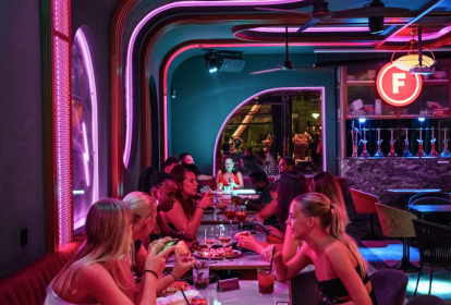 Barcelona Utdrikningslagpakke image 2